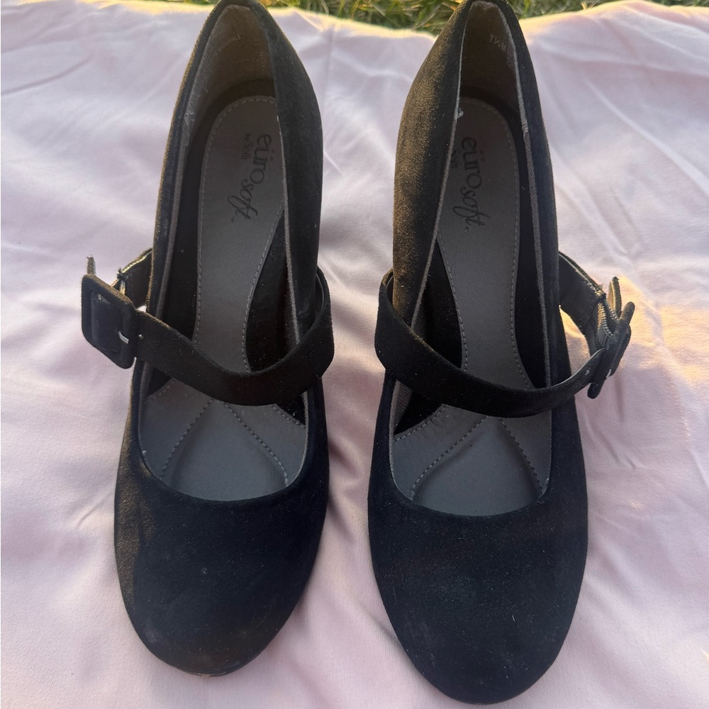 Elegant Black Mary Jane Heels with Buckle Strap